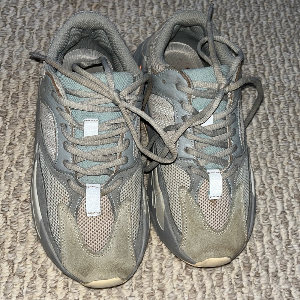 Yeezy Boost 700
